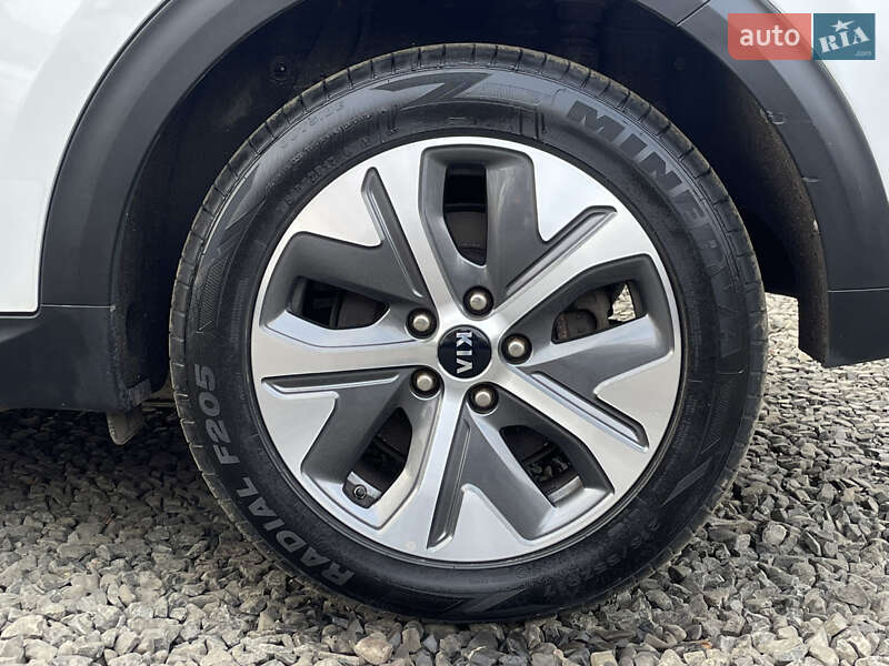 Внедорожник / Кроссовер Kia Niro 2021 в Луцке