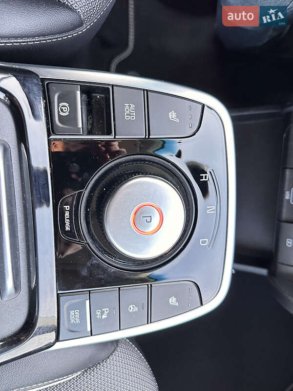 Позашляховик / Кросовер Kia Niro 2020 в Тернополі