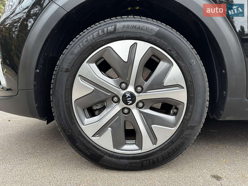 Позашляховик / Кросовер Kia Niro 2020 в Києві