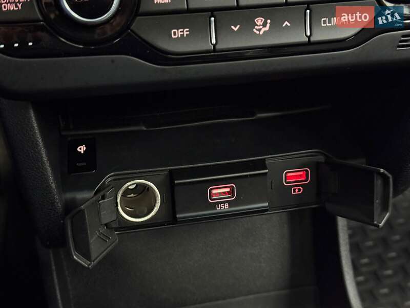 Внедорожник / Кроссовер Kia Niro 2020 в Луцке фото 23 Внедорожник / Кроссовер Kia Niro 2020 в Луцке