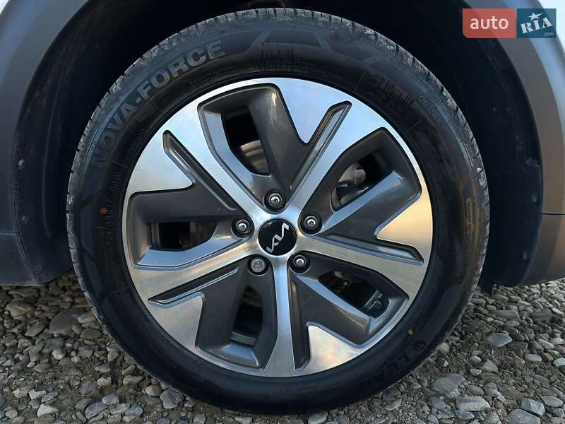 Внедорожник / Кроссовер Kia Niro 2022 в Львове