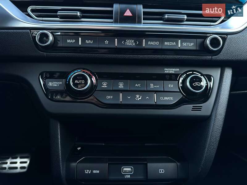 Внедорожник / Кроссовер Kia Niro 2022 в Львове