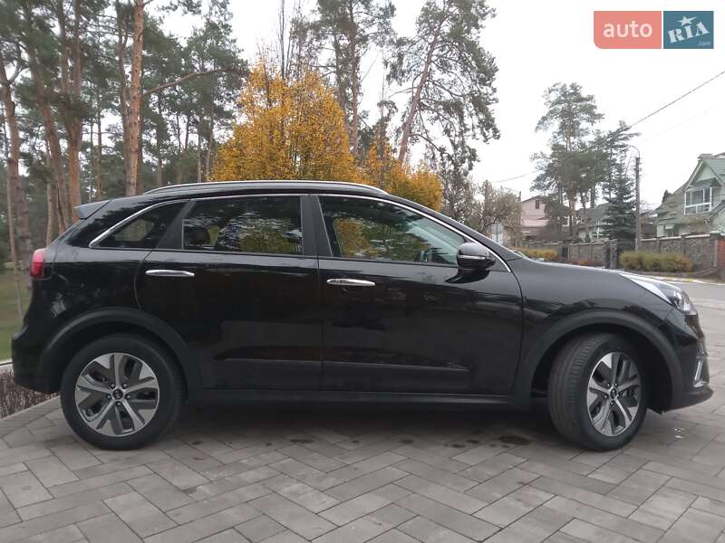 Внедорожник / Кроссовер Kia Niro 2020 в Ирпене фото 10 Внедорожник / Кроссовер Kia Niro 2020 в Ирпене