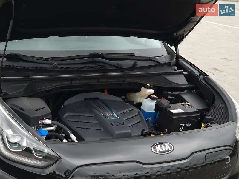 Внедорожник / Кроссовер Kia Niro 2019 в Черновцах