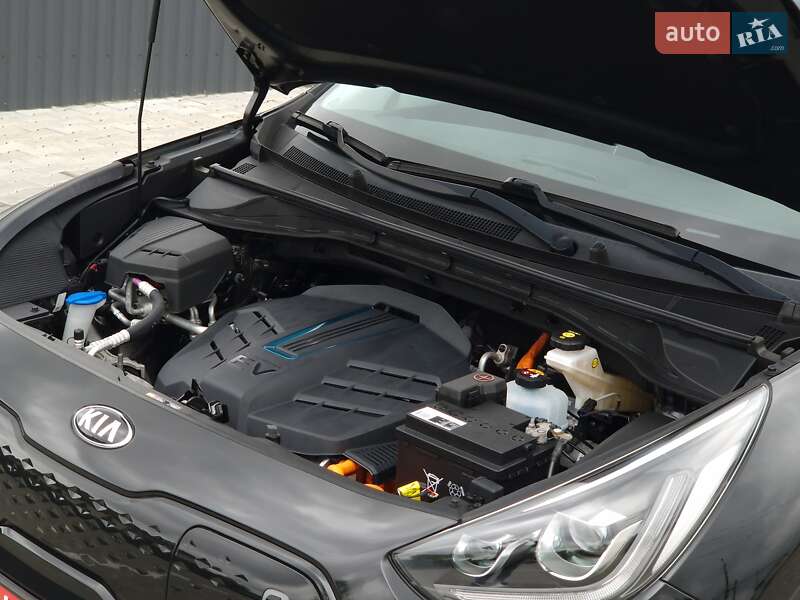 Внедорожник / Кроссовер Kia Niro 2019 в Черновцах