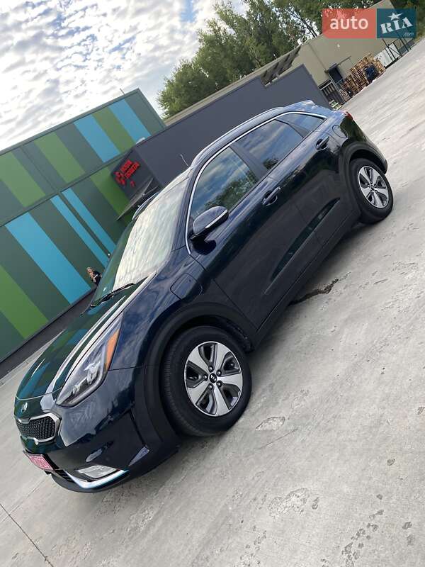 Внедорожник / Кроссовер Kia Niro 2019 в Дрогобыче