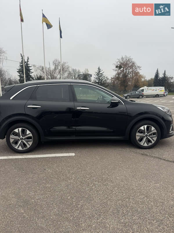 Внедорожник / Кроссовер Kia Niro 2020 в Житомире