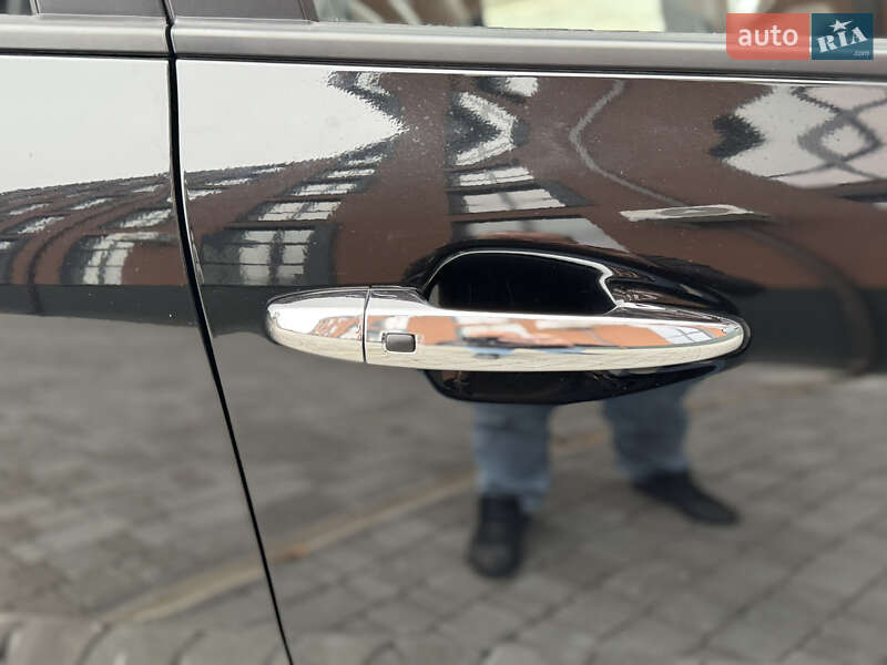 Внедорожник / Кроссовер Kia Niro 2020 в Ровно