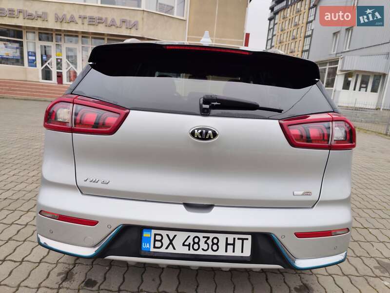 Внедорожник / Кроссовер Kia Niro 2018 в Хмельницком