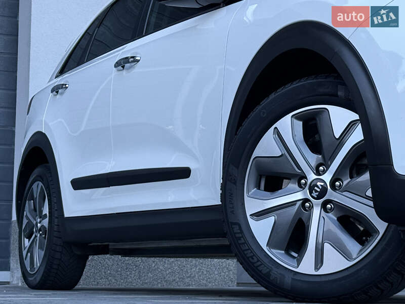 Внедорожник / Кроссовер Kia Niro 2021 в Дрогобыче