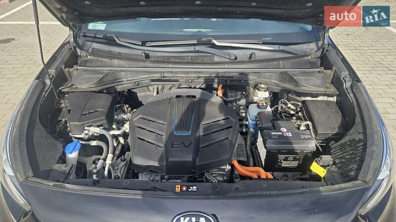 Внедорожник / Кроссовер Kia Niro 2020 в Калуше