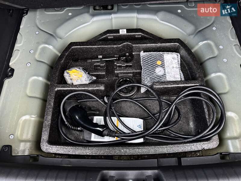 Внедорожник / Кроссовер Kia Niro 2019 в Ровно