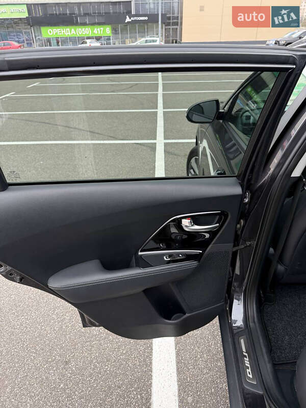 Позашляховик / Кросовер Kia Niro 2018 в Києві