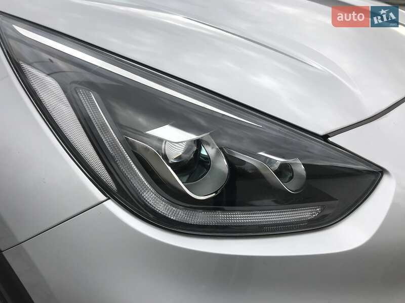 Внедорожник / Кроссовер Kia Niro 2020 в Львове