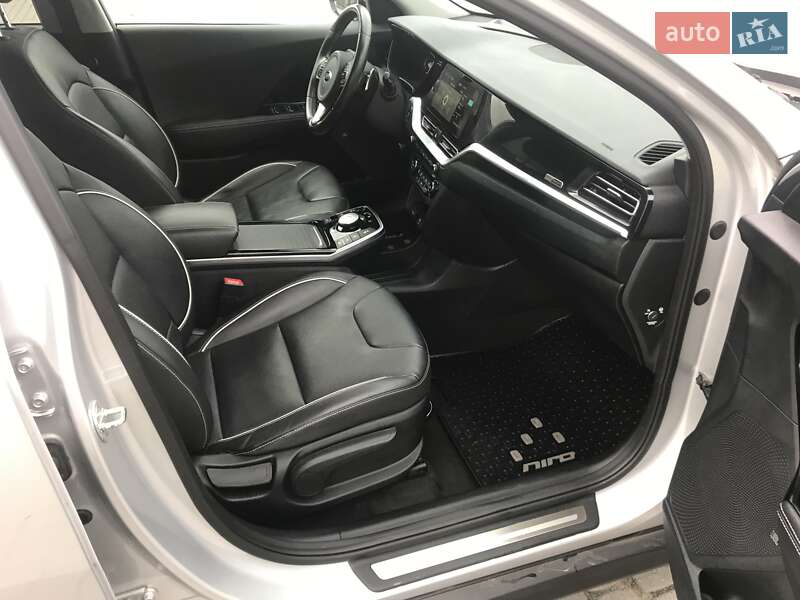 Внедорожник / Кроссовер Kia Niro 2020 в Львове