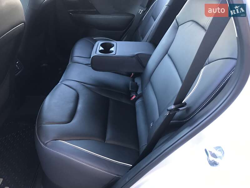 Внедорожник / Кроссовер Kia Niro 2020 в Львове