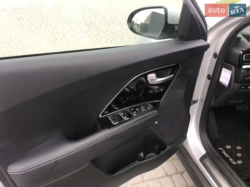 Внедорожник / Кроссовер Kia Niro 2020 в Львове