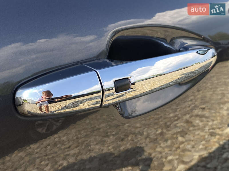 Внедорожник / Кроссовер Kia Niro 2020 в Львове