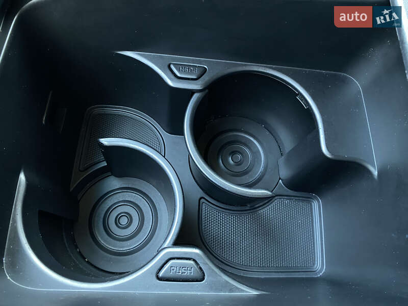 Внедорожник / Кроссовер Kia Niro 2020 в Львове