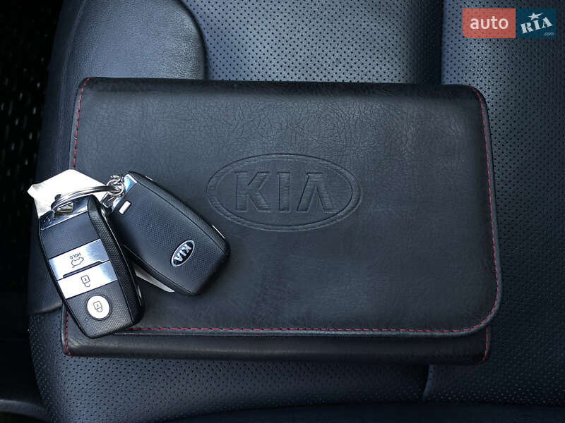 Внедорожник / Кроссовер Kia Niro 2020 в Львове