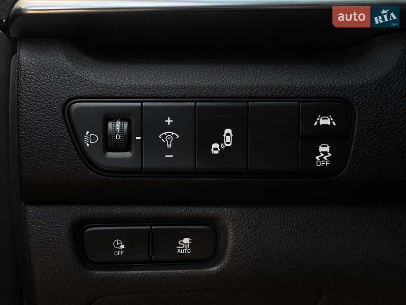 Внедорожник / Кроссовер Kia Niro 2021 в Львове