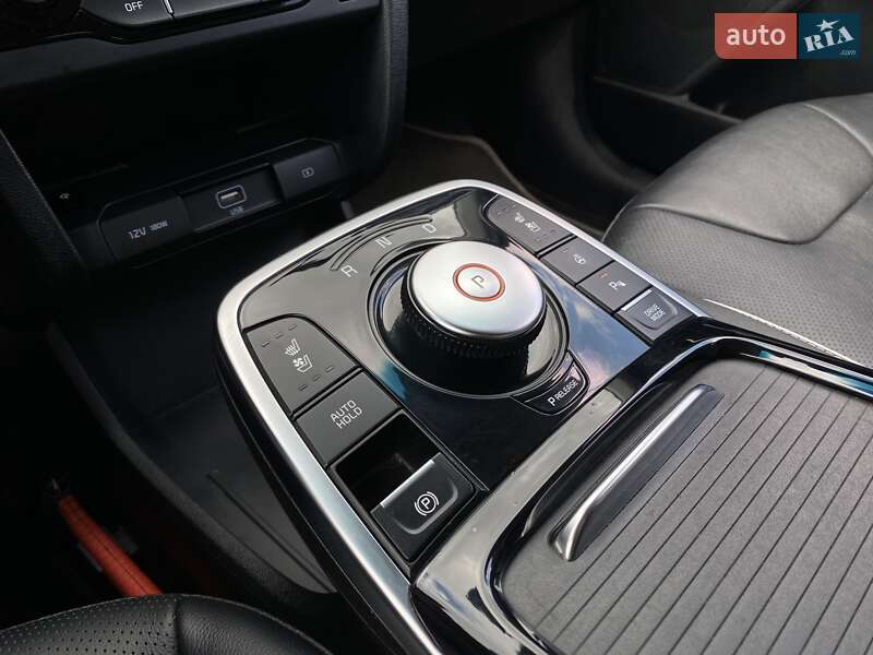 Внедорожник / Кроссовер Kia Niro 2020 в Львове