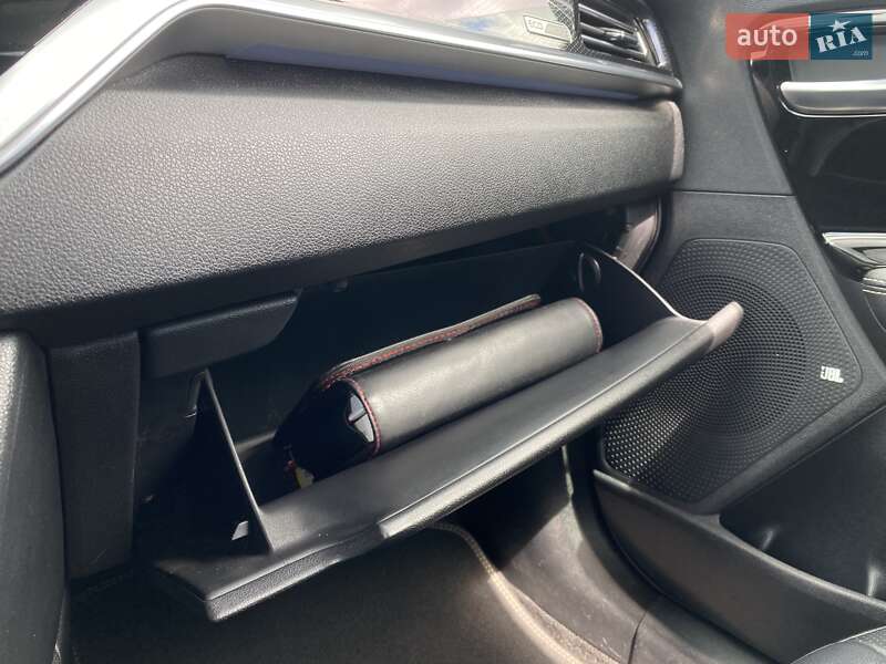 Внедорожник / Кроссовер Kia Niro 2020 в Львове