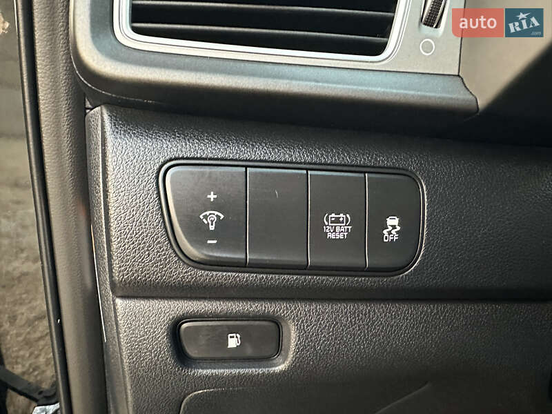 Внедорожник / Кроссовер Kia Niro 2019 в Бродах