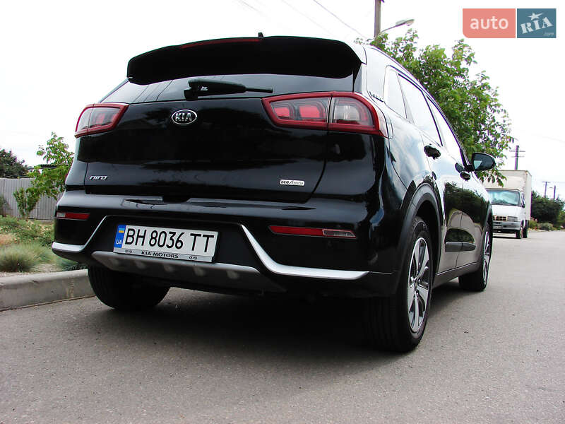 Внедорожник / Кроссовер Kia Niro 2017 в Одессе фото 10 Внедорожник / Кроссовер Kia Niro 2017 в Одессе
