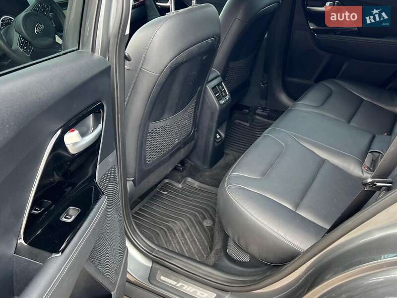 Внедорожник / Кроссовер Kia Niro 2017 в Виннице