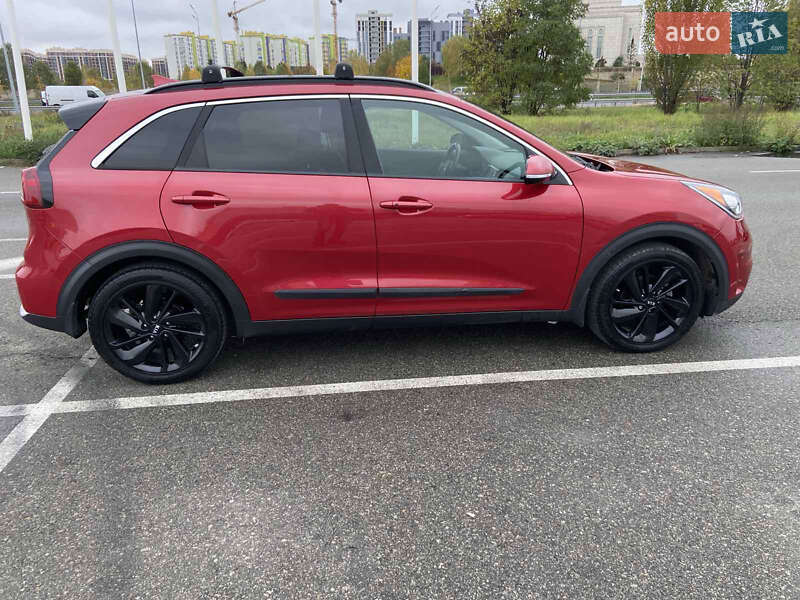 Позашляховик / Кросовер Kia Niro 2018 в Києві