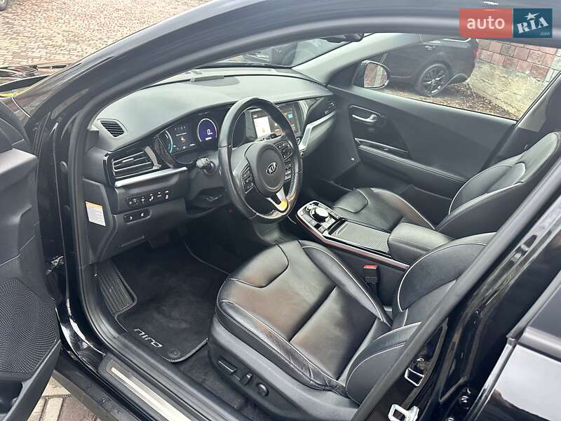 Внедорожник / Кроссовер Kia Niro 2020 в Луцке фото 12 Внедорожник / Кроссовер Kia Niro 2020 в Луцке