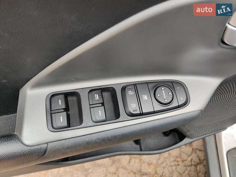 Внедорожник / Кроссовер Kia Niro 2021 в Львове