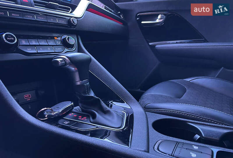 Позашляховик / Кросовер Kia Niro 2020 в Вінниці