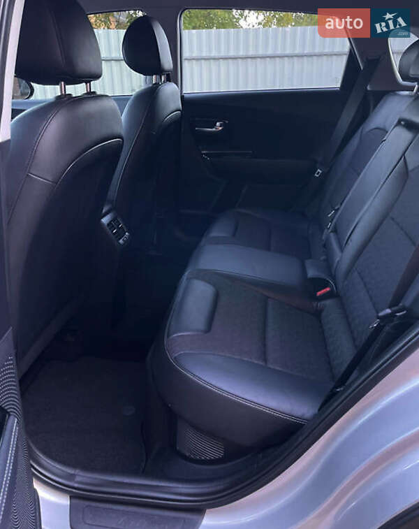 Позашляховик / Кросовер Kia Niro 2020 в Вінниці