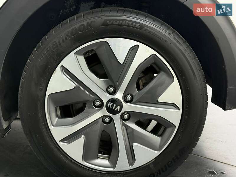Позашляховик / Кросовер Kia Niro 2020 в Луцьку фото 11 Позашляховик / Кросовер Kia Niro 2020 в Луцьку