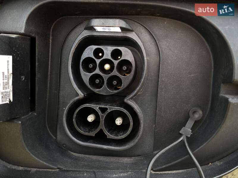 Внедорожник / Кроссовер Kia Niro 2020 в Львове фото 24 Внедорожник / Кроссовер Kia Niro 2020 в Львове