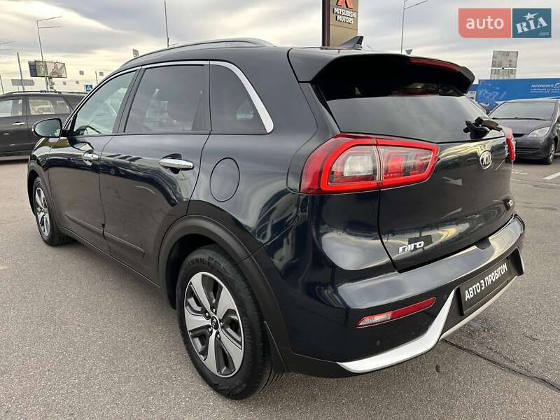 Внедорожник / Кроссовер Kia Niro 2017 в Киеве