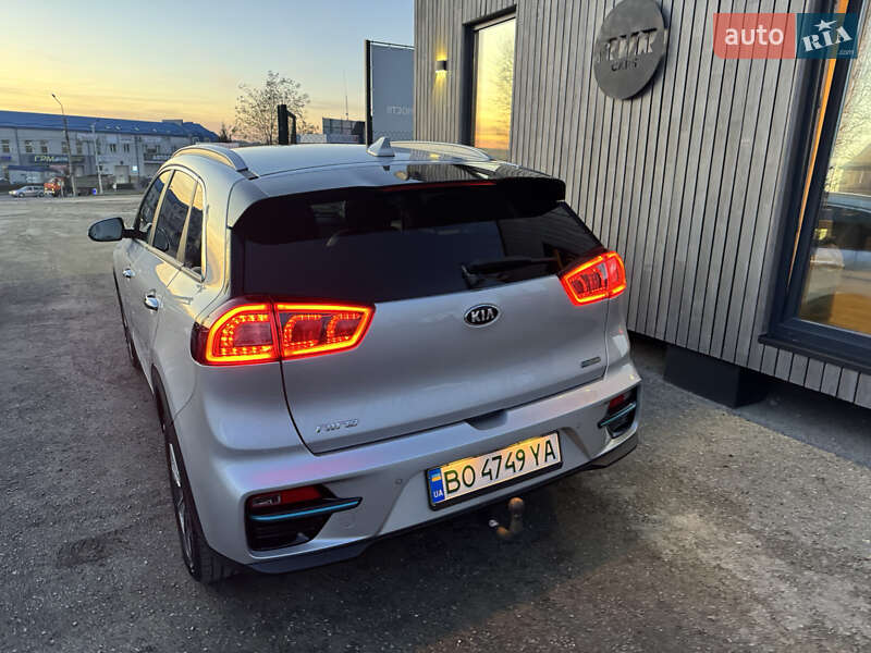 Внедорожник / Кроссовер Kia Niro 2019 в Тернополе фото 12 Внедорожник / Кроссовер Kia Niro 2019 в Тернополе
