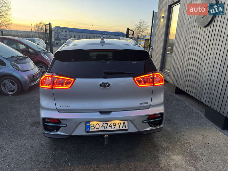 Внедорожник / Кроссовер Kia Niro 2019 в Тернополе фото 13 Внедорожник / Кроссовер Kia Niro 2019 в Тернополе