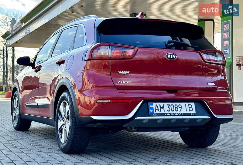 Внедорожник / Кроссовер Kia Niro 2017 в Житомире фото 8 Внедорожник / Кроссовер Kia Niro 2017 в Житомире