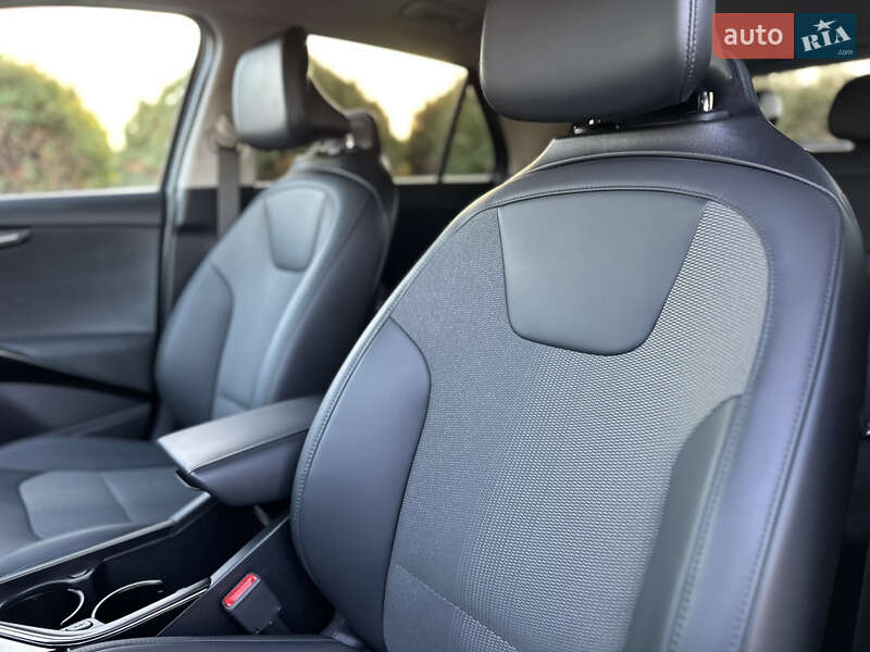 Внедорожник / Кроссовер Kia Niro 2024 в Дрогобыче