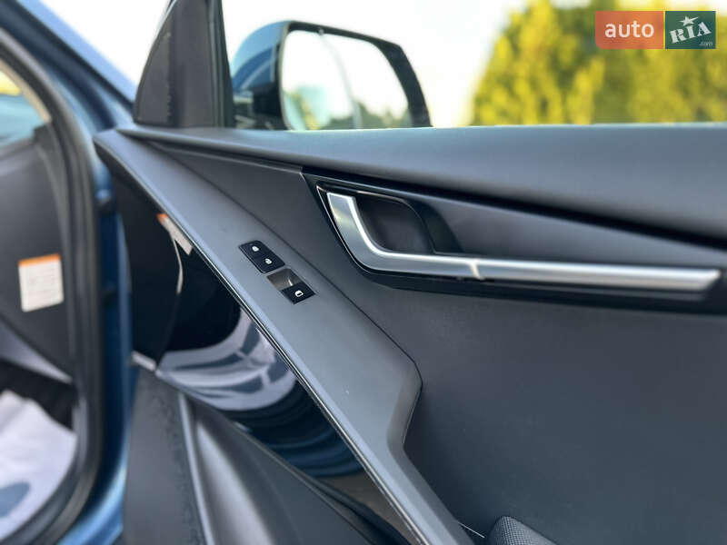 Внедорожник / Кроссовер Kia Niro 2024 в Дрогобыче