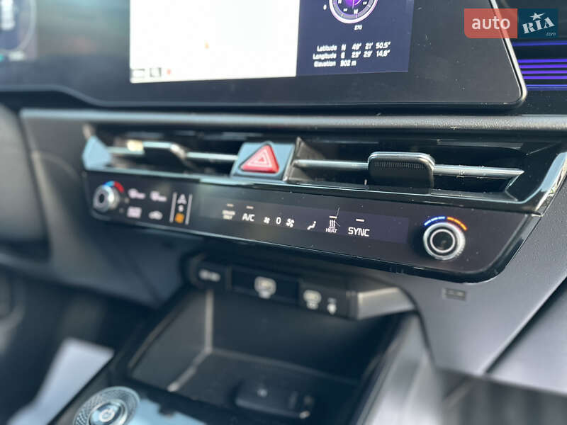 Внедорожник / Кроссовер Kia Niro 2024 в Дрогобыче