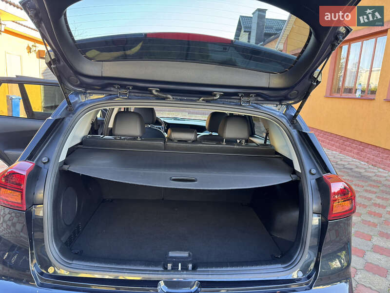 Внедорожник / Кроссовер Kia Niro 2020 в Ровно фото 16 Внедорожник / Кроссовер Kia Niro 2020 в Ровно