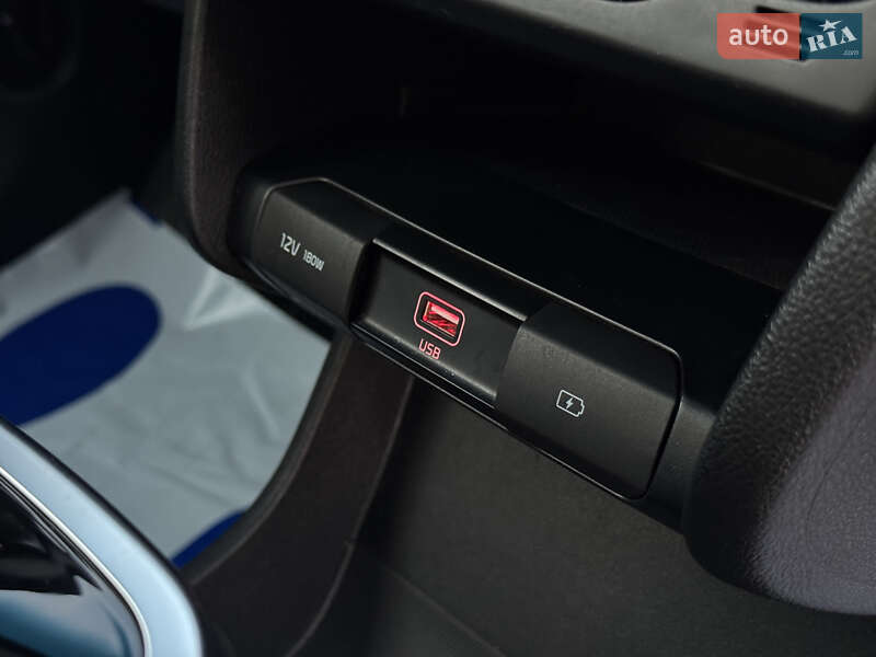 Внедорожник / Кроссовер Kia Niro 2021 в Киеве