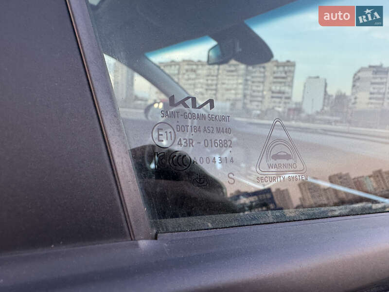 Внедорожник / Кроссовер Kia Niro 2021 в Киеве