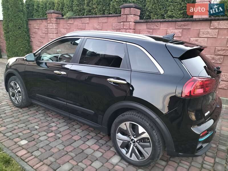 Позашляховик / Кросовер Kia Niro 2020 в Рівному фото 3 Позашляховик / Кросовер Kia Niro 2020 в Рівному