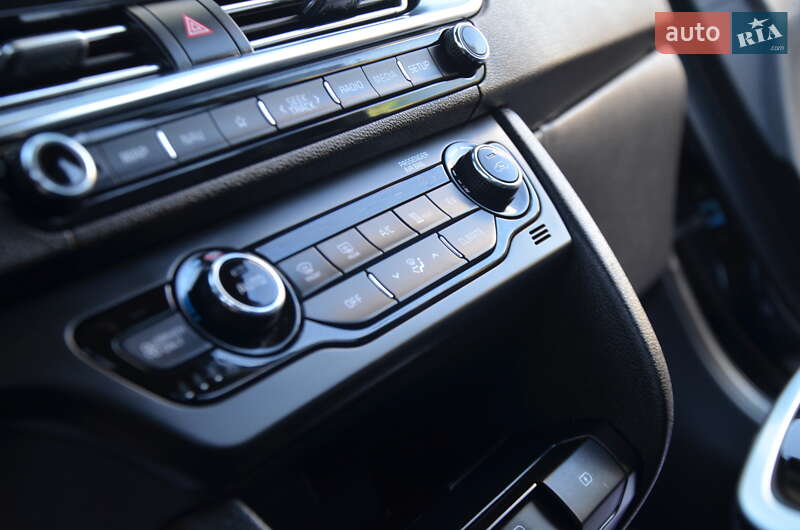 Внедорожник / Кроссовер Kia Niro 2020 в Дрогобыче