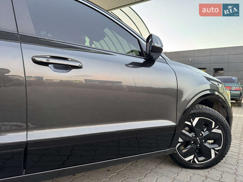 Внедорожник / Кроссовер Kia Niro 2024 в Дрогобыче